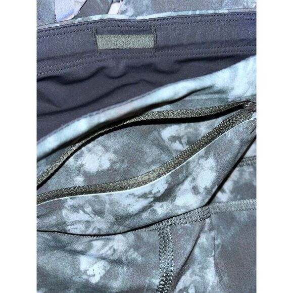 Sweaty Betty The Zero Gravity Camo 7/8 Length 24” Small - Picture 6 of 7